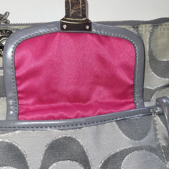 Coach 2012 Poppy Gray & Silver Metallic Signature Jacquard Crossbody Bag 12 x 8" - Picture 9 of 15